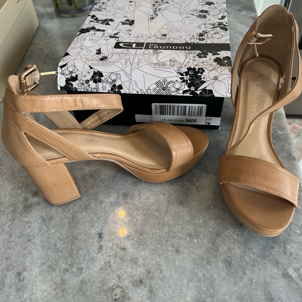 Dark nude CL by Laundry, style: Go On, size 7M.